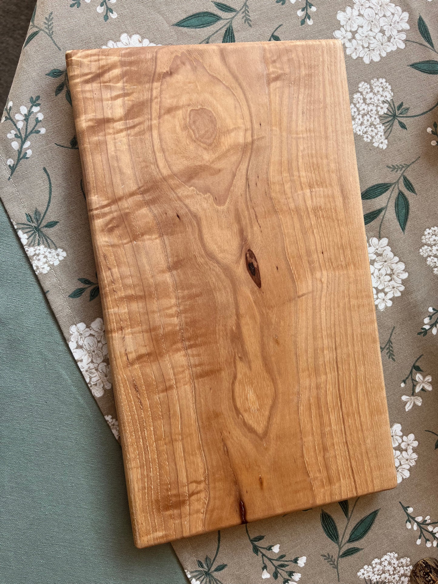 Pecan Cutting Board